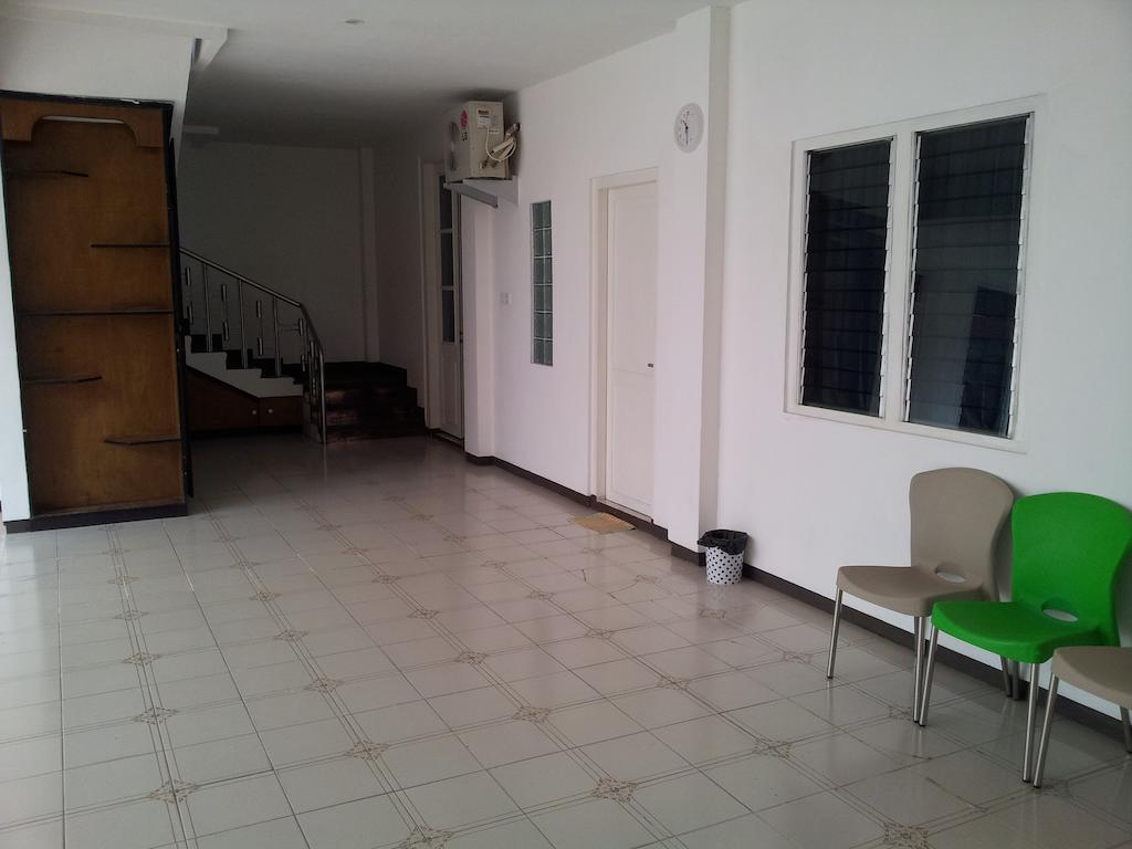 Loxy Inn Surabaya Dış mekan fotoğraf